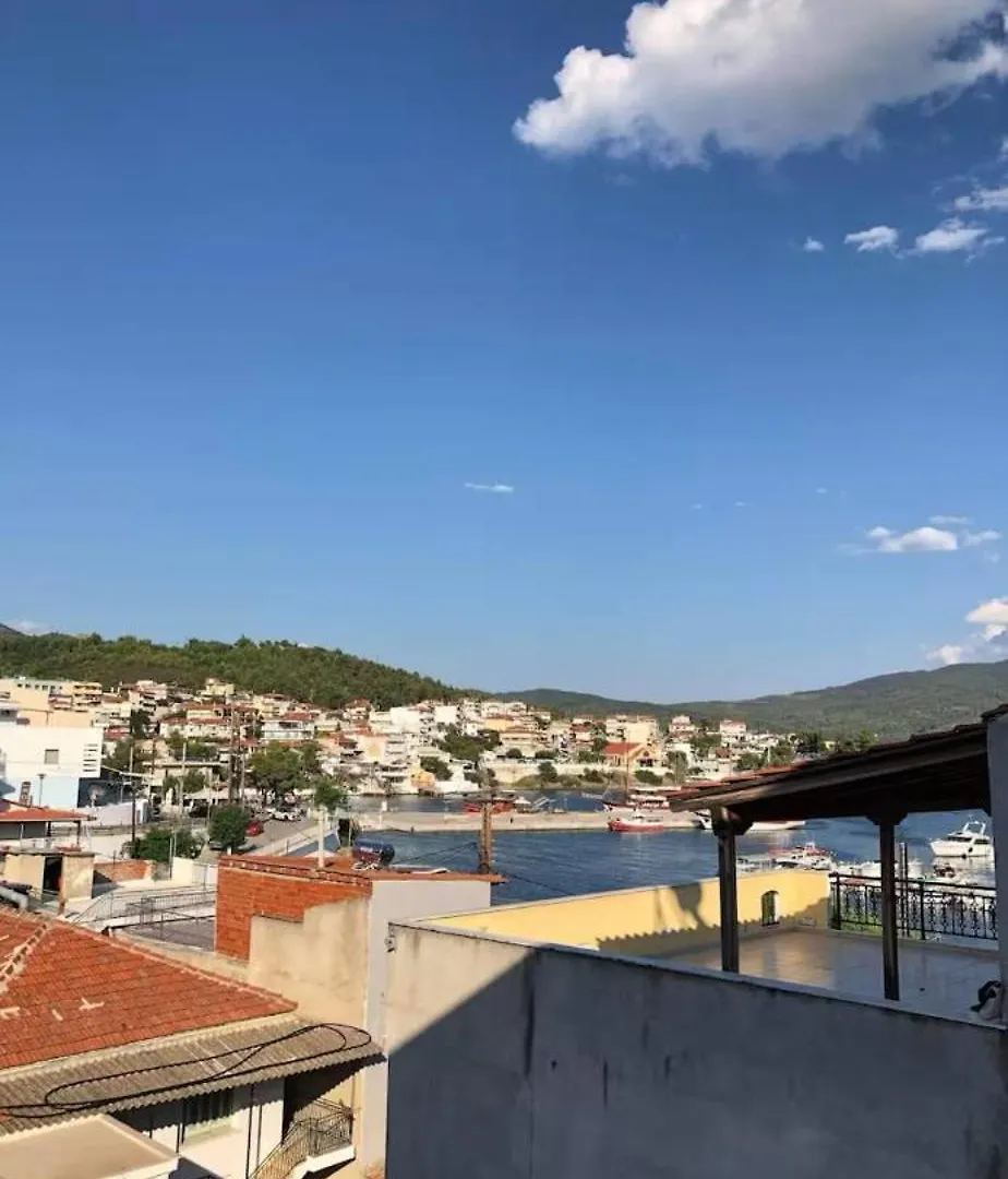 Marineo Apartments Neos Marmaras